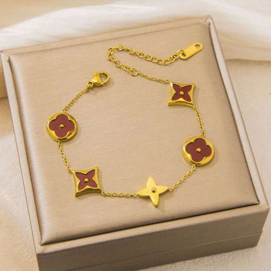 Clover Charm Bracelet — Burgundy