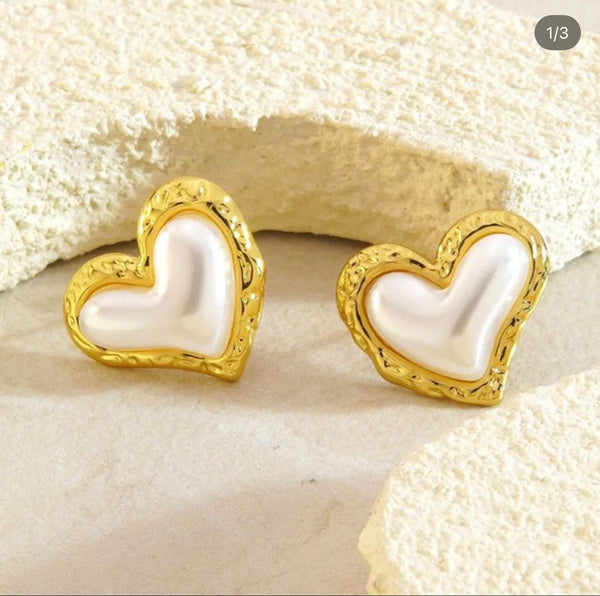 Pearl Heart Stud Earrings